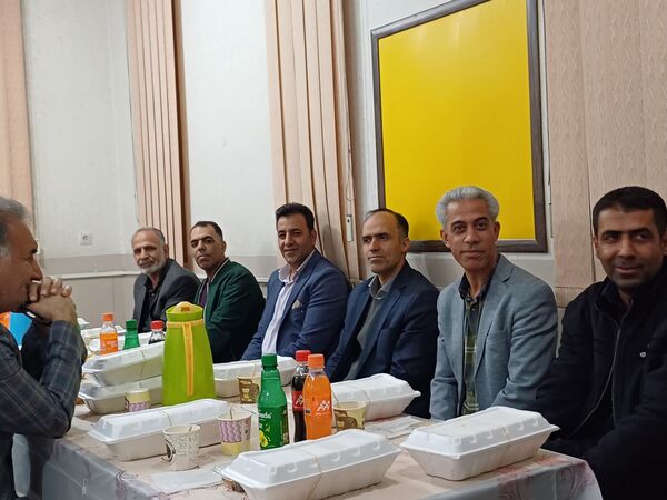 مراسم ضیافت افطاری و محفل انس با قرآن دبیرستان دخترانه‌‌ نمونه‌ دولتی سعدی 