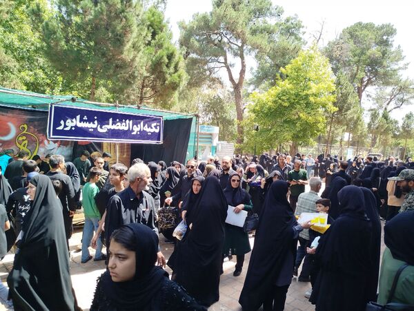 حضور مردم نیشابور در راهپیمایی جاماندگان اربعین حسینی