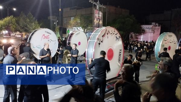 برپایی دسته‌های عزاداری در شب تاسوعای حسینی