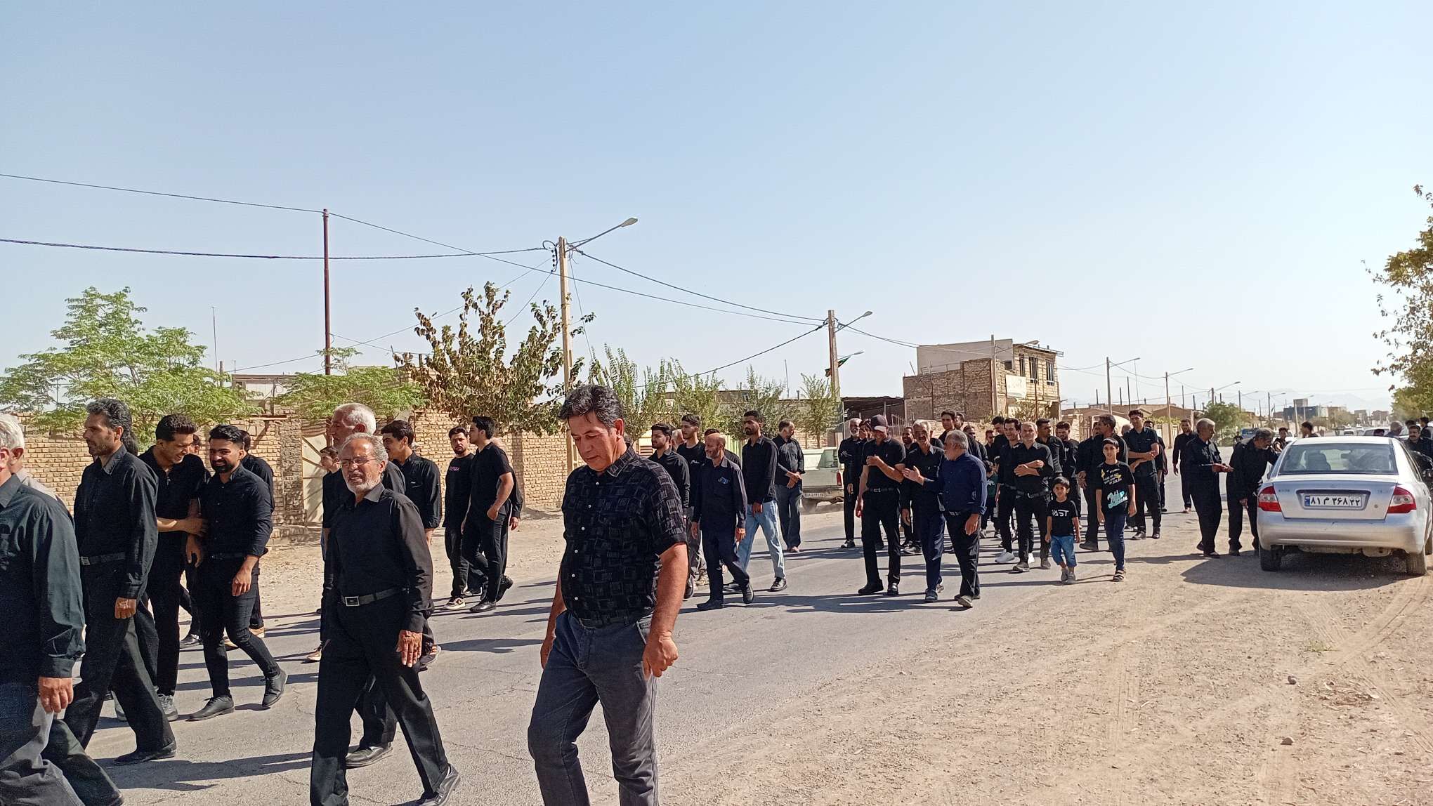 پیاده روی جاماندگان اربعین از روستای نقاب تا امامزاده سید حسن روستای میر آباد