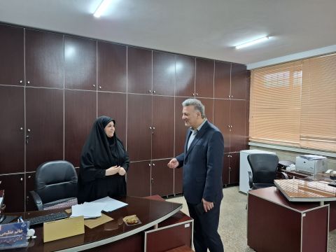 حضور صمیمی مدیر آموزش و پرورش منطقه ۱۸ در تعدادی از واحد‌های اداری آموزش و پرورش منطقه 