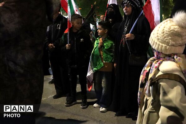 اجتماع مردمی بیعت با رهبر انقلاب در نیشابور 