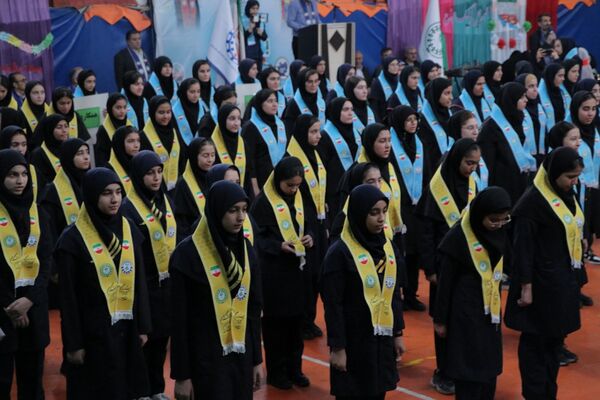 همایش «یاوران انقلاب» در بهارستان‌دو