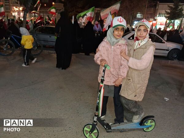 سربازان دهه نودی در قلب میدان 