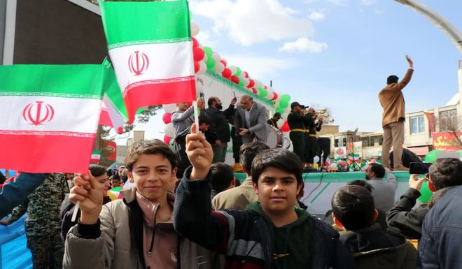 حضور پرشور مردم نجف آباد در جشن انقلاب