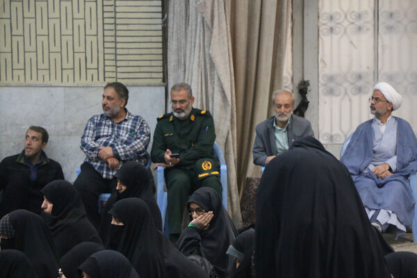 اعزام نخستین گروه از دانش‌آموزان ناحیه 4 قم به اردوی راهیان نور