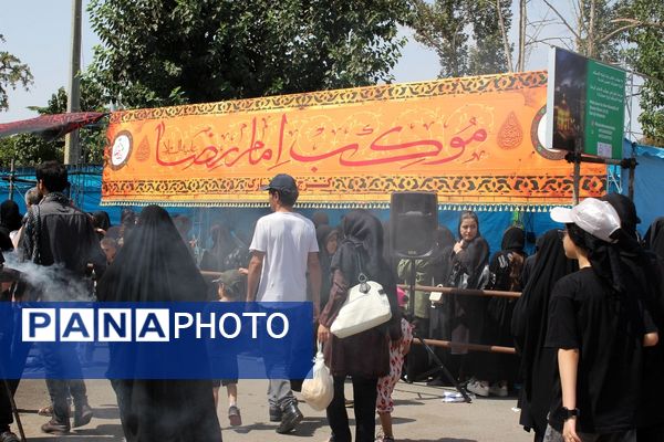 برپایی مراسم جاماندگان اربعین حسینی در امامزاده محمد(ع) کرج