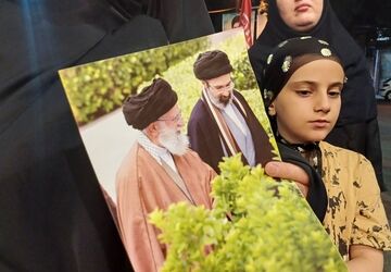 کوهدشت در سوگِ ولایت؛ تجدید بیعت مردم با آرمان‌های رهبر شهید در چهلمین روز شهادت