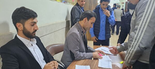  دیدار والدین با معلمان در دبیرستان ابوذر غفاری نیشابور