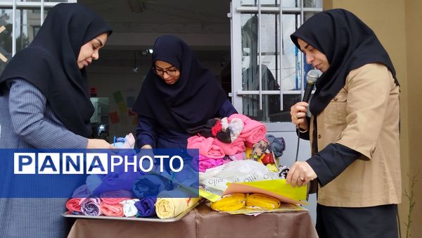 تقدیر از دانش‌آموزان برتر دبیرستان پیرایش نیشابور