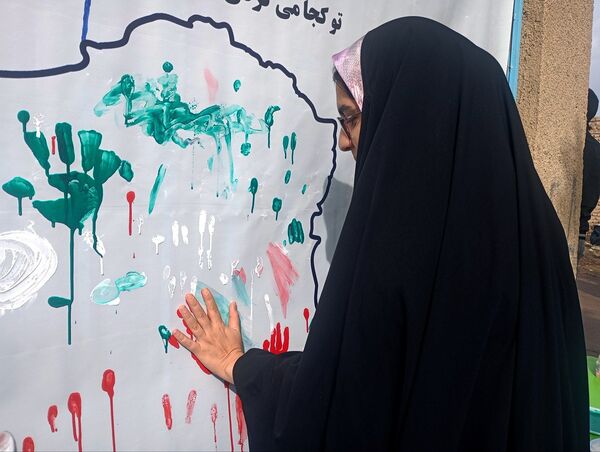حضور مردم شهرستان مانه در راهپیمایی ۲۲ بهمن
