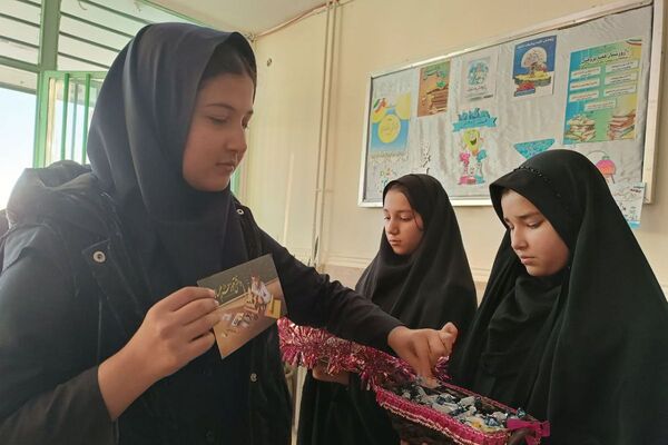 مدرسه امام علی (ع) غرق در عطر حسینی