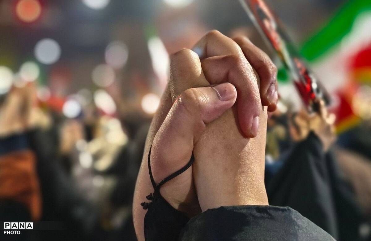  نور اتحاد در تاریکی دسیسه‌های دشمنان