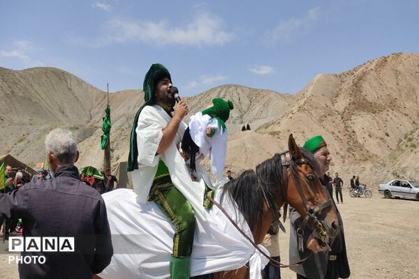 مراسم تعزیه خوانی امام حسین (ع) در روز عاشورای حسینی، شهر بار نیشابور