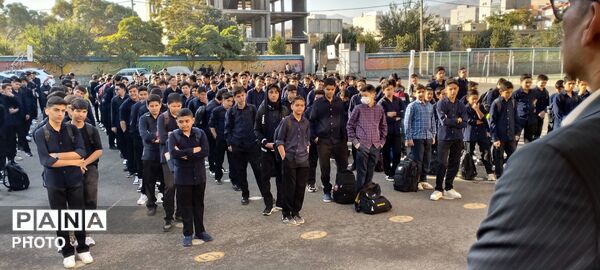  آغاز سال تحصیلی در راهنمایی شهید فاضلیان