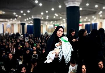 تکرار داغِ کربلا در مصلی باقرشهر؛ از لب‌های تشنه‌ علی‌اصغر (ع) تا خونِ پاک مجتبی