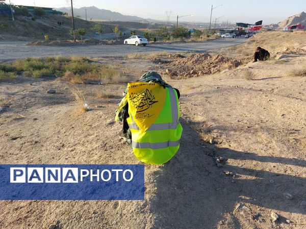مراسم استقبال از کاروان زائرین پیاده دانش‌آموزی در مشهد