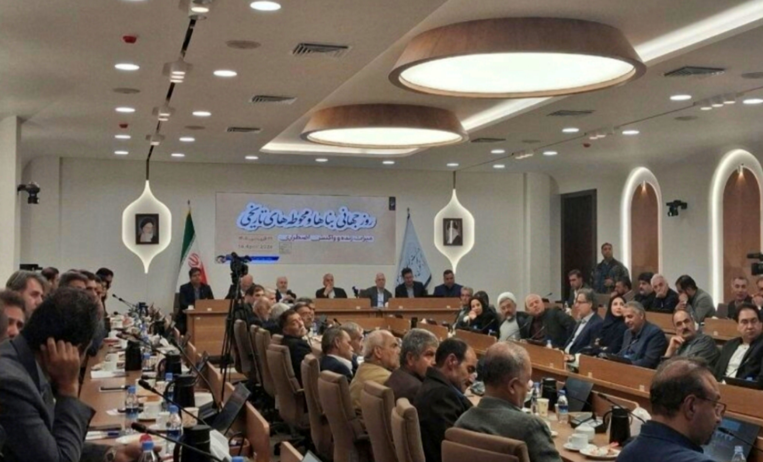 وزیر میراث‌فرهنگی: مرمت آثار آسیب‌دیده جنگ و ایجاد کارگاه‌های مرمت تسریع شود