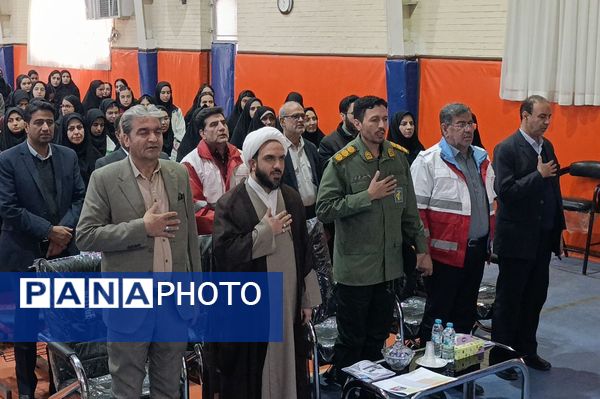 جشن یاوران انقلاب در دبیرستان محبی نیشابور 