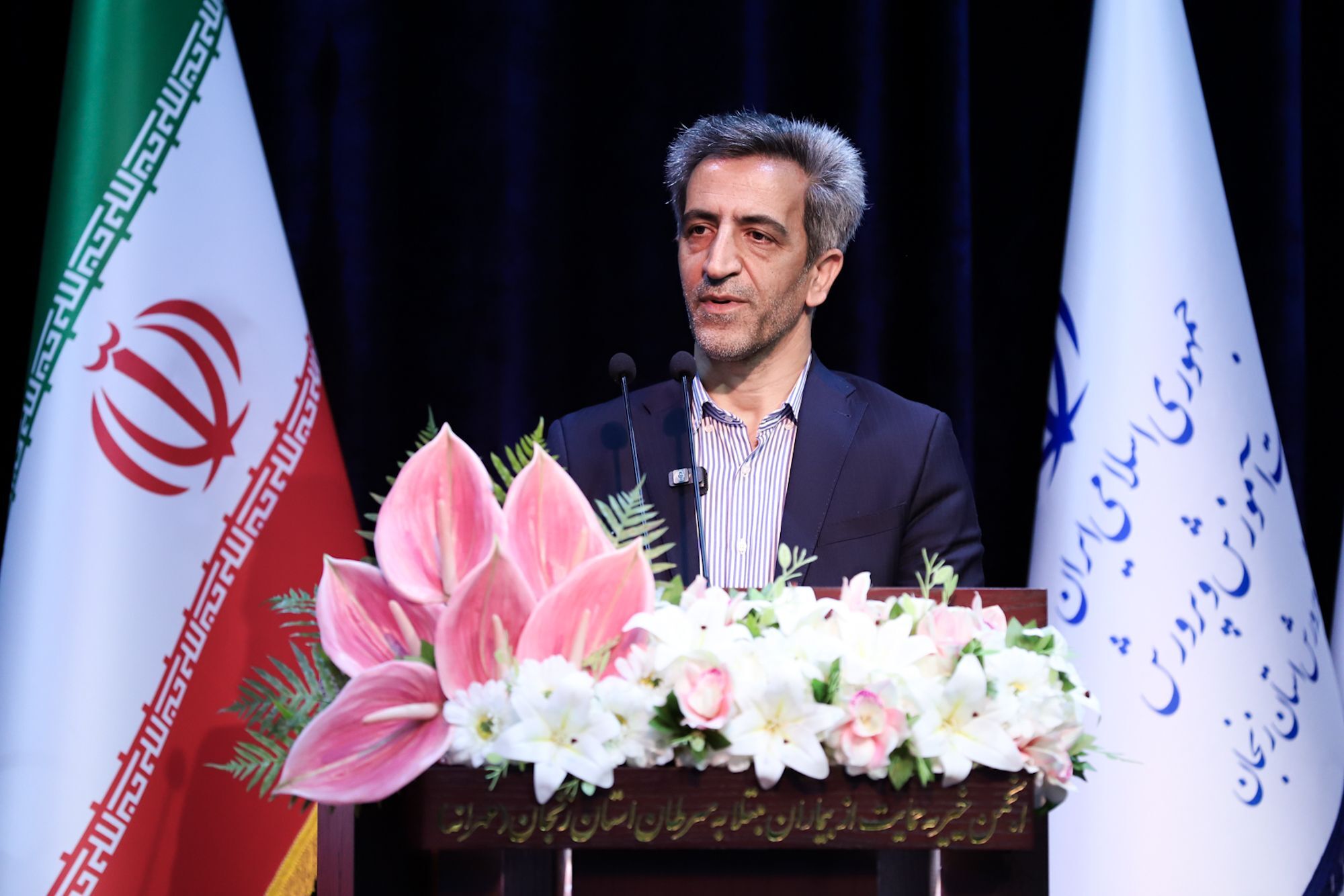 توجه به جایگاه معلمان باید در اولویت دولت و مجلس باشد
