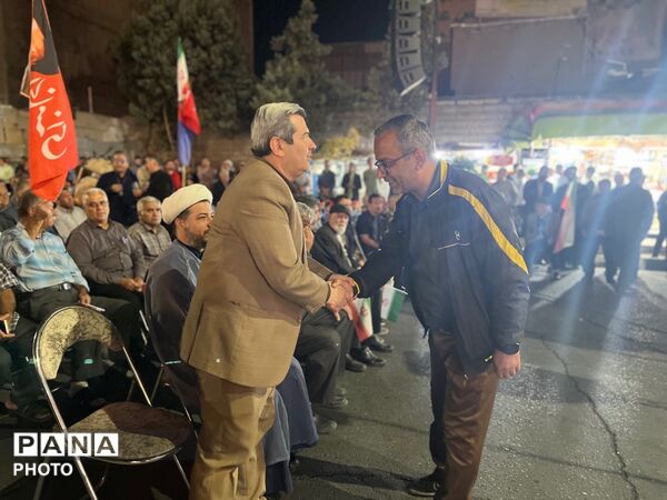 طنین «باید برخاست» در دویست و بیست و پنجمین شب تجمعات مردم ساوجبلاغ