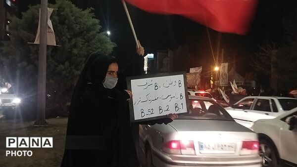 شبی پرنور در بلوار فضل نیشابور 