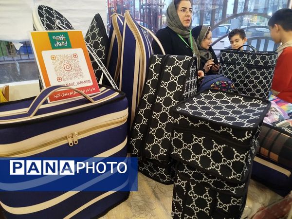 برگزاری نمایشگاه نوروزی ارغوان در فاروج