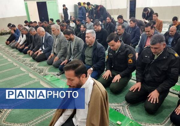   ضیافت افطاری و محفل قرآنی در دبیرستان شهید مطهری شهر حسن آباد جرقویه علیا