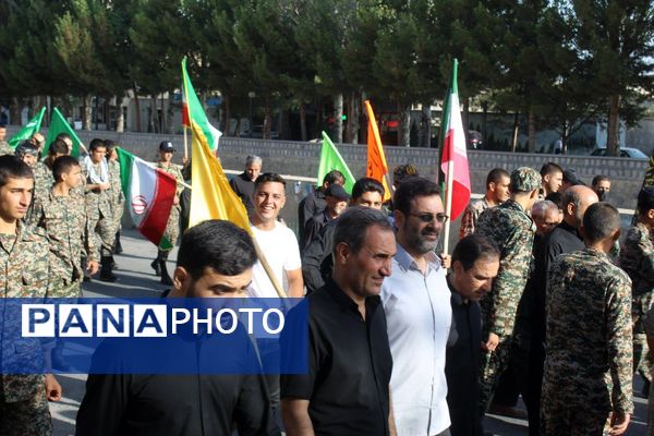 ملکان در مسیر عشق