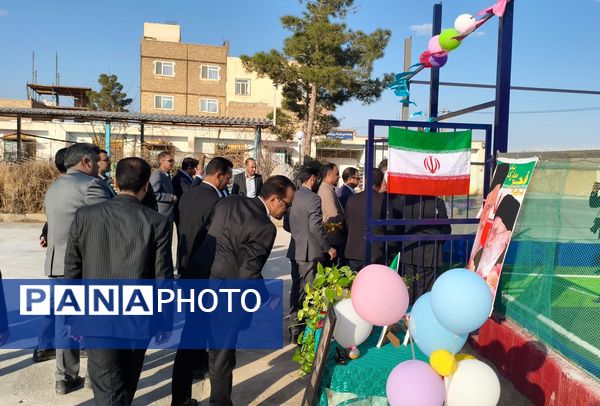 از دنیای دیجیتال تا مستطیل سبز؛ تحول دوجانبه در آموزشگاه نرجس