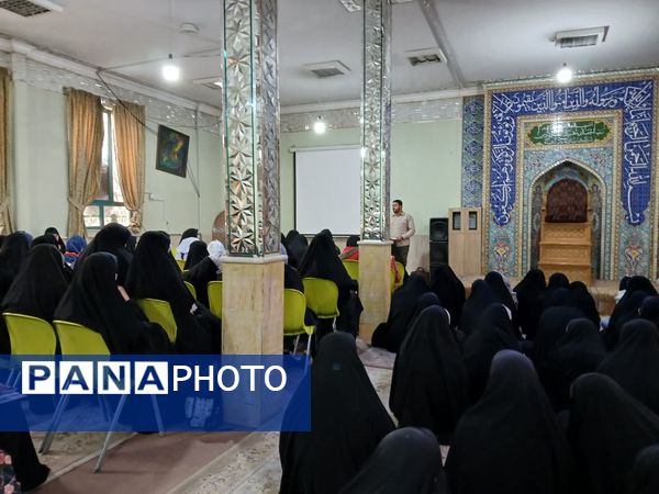 برگزاری جلسه توجیهی هیات‌های دانش‌آموزی دختران آموزش و پرورش ناحیه۶ مشهد