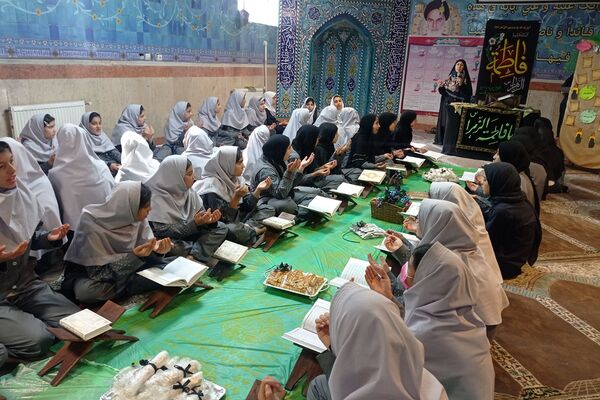 برگزاری مراسم به مناسبت ایام فاطمیه در مدارس ناحیه دو شهرری 