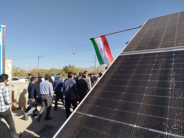 افتتاح نیروگاه خورشیدی ۳ مگاواتی (پیشرو صالح)  کاشمر با حضور استاندار خراسان رضوی