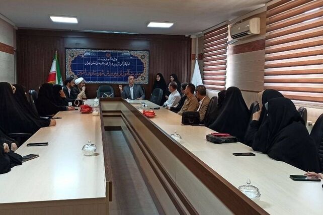 تقدیر از داوران مسابقات قرآن و عترت ورامین 