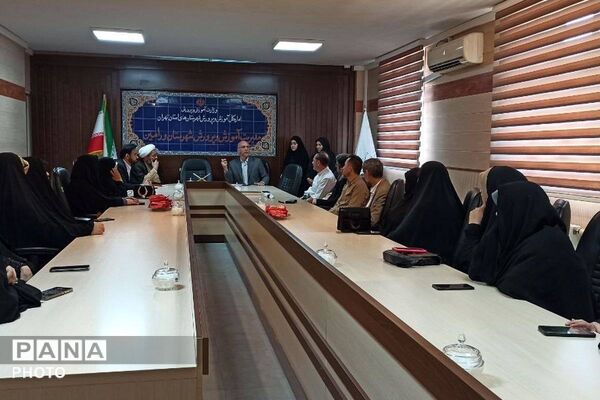 تقدیر از داوران مسابقات قرآن و عترت ورامین 