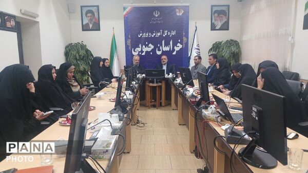 آیین تجلیل از برگزیدگان جشنواره «نوجوان سالم» و طرح «یاریگران زندگی»