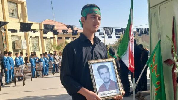 استقبال از شهید گمنام در دبیرستان شهید ذاکری زارچ