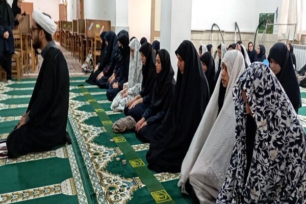 زنگ نماز در روز اول ماه مهر ۱۴۰۴در دبیرستان شهید مجید دهنوی نیشابور 