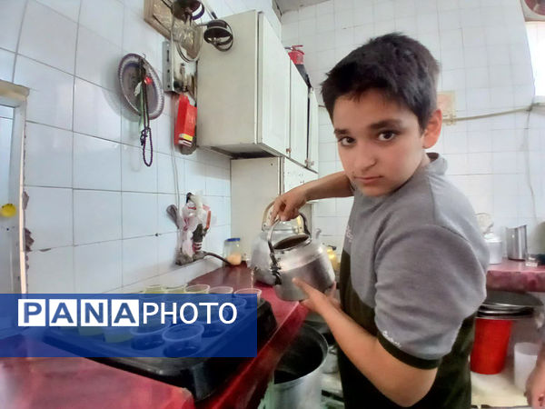 حضور نوجوانان در دعای عرفه 