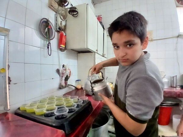 حضور نوجوانان در دعای عرفه 