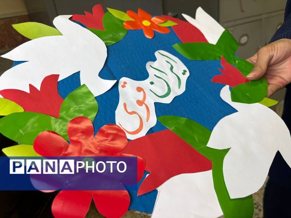 فضاسازی نمادین هنرستان تلاش با مشارکت دانش‌آموزان در آستانه ۱۳ آبان