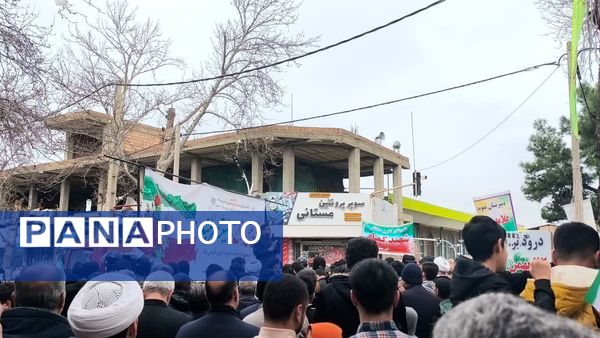 راهپیمایی ۲۲ بهمن در مینودشت