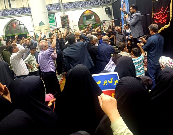 مراسم وداع با پیکر شهید مدافع وطن در شهرستان کوهپایه 
