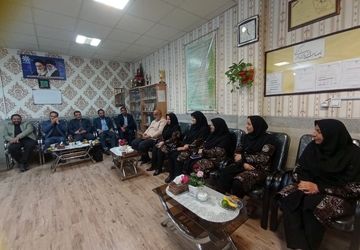 بازدید رئیس اداره استعداد‌های درخشان و دانش‌پژوهان جوان خراسان رضوی از مدارس سمپاد شهرستان قوچان 