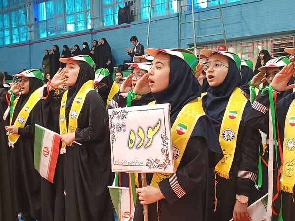  همایش دانش‌آموزی یاوران انقلاب شهرستان ورامین