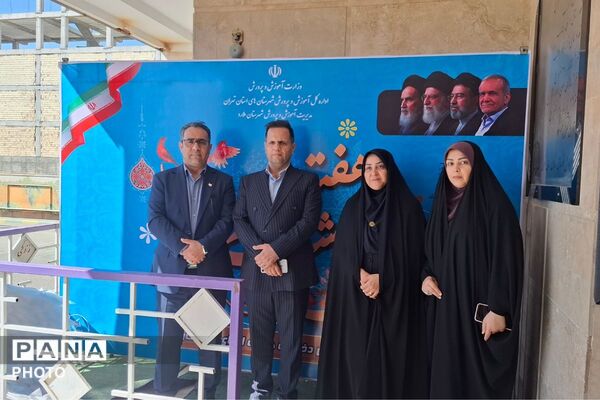 گرامیداشت هفته سلامت روان در دبیرستان فرزانگان ملارد 