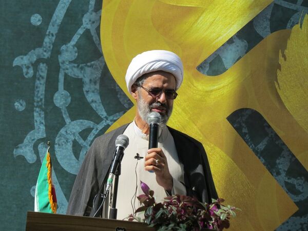 نواختن زنگ سپاس معلم در هنرستان محمودیه بجنورد