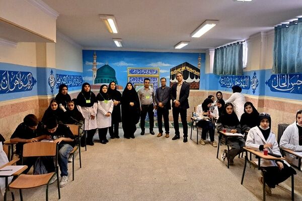 دوازدهمین دوره جشنواره نوجوان خوارزمی در دبیرستان سپاهان بهارستان‌دو
