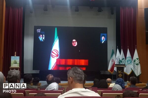 تجلیل از برگزیدگان پویش قصه‌نویسی ماکان نصیری