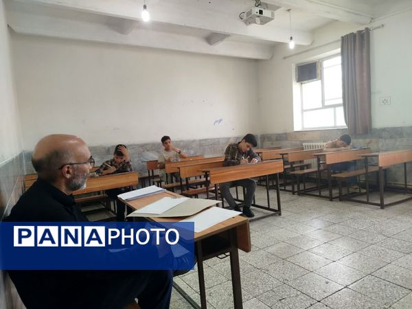  مصاحبه دانش آموزان ورودی هفتم دبیرستان نمونه دانش کاشمر